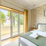 Casa Ar-belo By House And People * Carapecos
