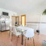 Casa Ar-belo By House And People Carapecos