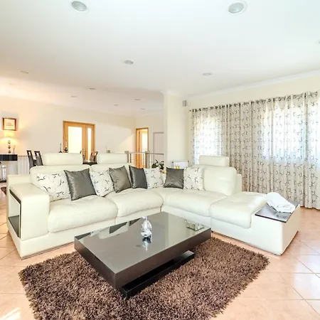 Vakantiehuis Casa Ar-belo By House And People