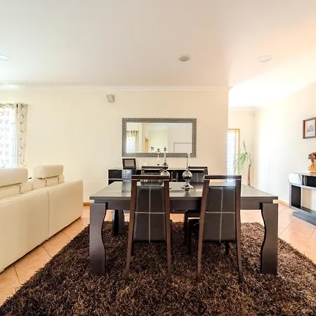 Casa Ar-belo By House And People *