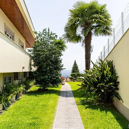 Casa Ar-belo By House And People *