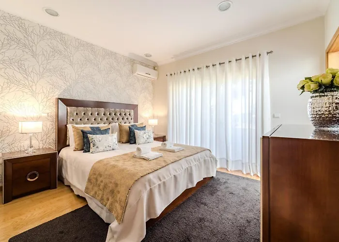 Casa Ar-belo By House And People * Carapetos