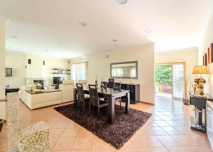 Casa Ar-belo By House And People * Carapetos