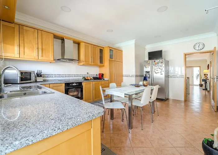 Casa Ar-belo By House And People