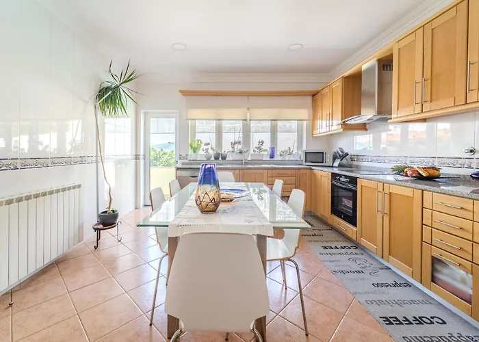 Semesterbostad Casa Ar-belo By House And People Carapetos