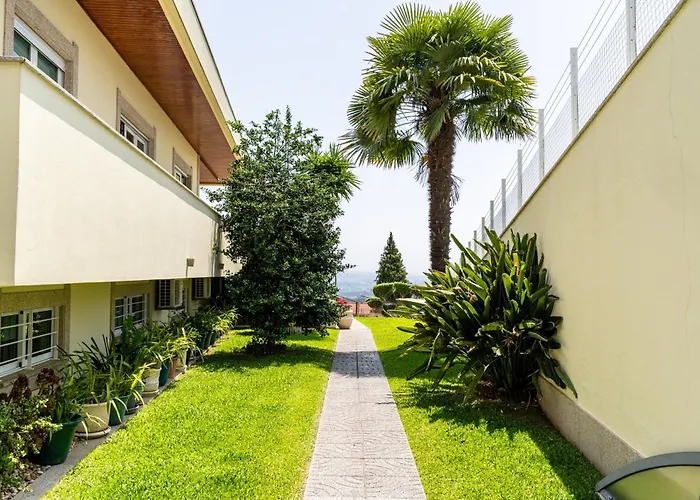 Casa Ar-belo By House And People *